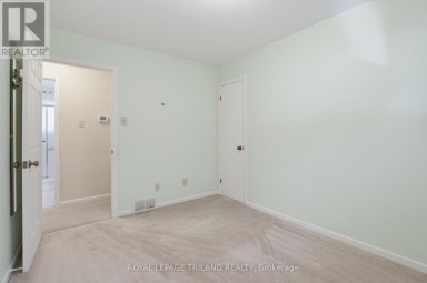 115 CHAMPLAIN CRESCENT London East (East I) Ontario photo 9