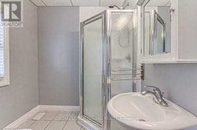 256 EDINBURGH STREET London North (North N) Ontario photo 16