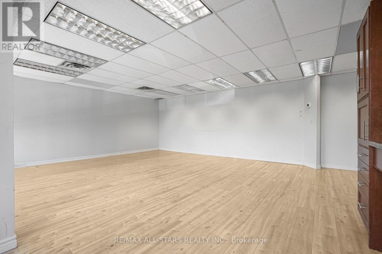212A - 2190 WARDEN AVENUE, Toronto (Tam O'Shanter-Sullivan), Ontario, M1T1V6