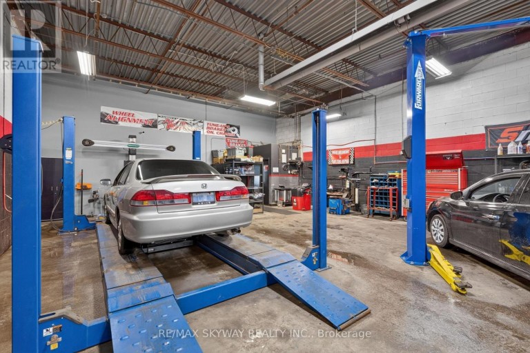 6 - 181 RUTHERFORD ROAD, Brampton (Brampton East Industrial), Ontario, L6W3P4