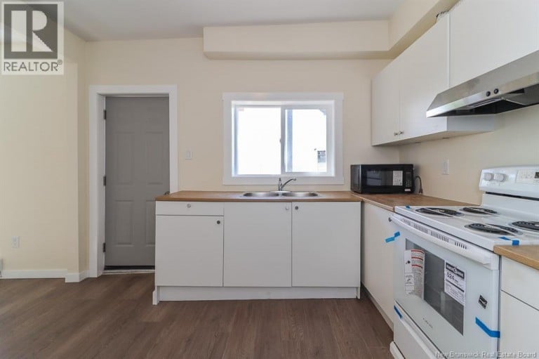 204-206 St. James W Street, Saint John, New Brunswick, E2L2E9