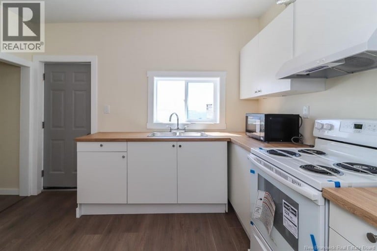 204-206 St. James W Street, Saint John, New Brunswick, E2L2E9