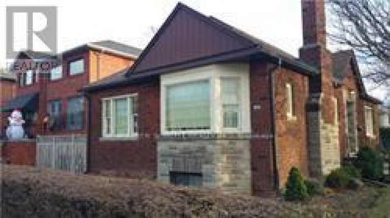389 LAWRENCE AVENUE W, Toronto (Bedford Park-Nortown), Ontario, M5M1B9