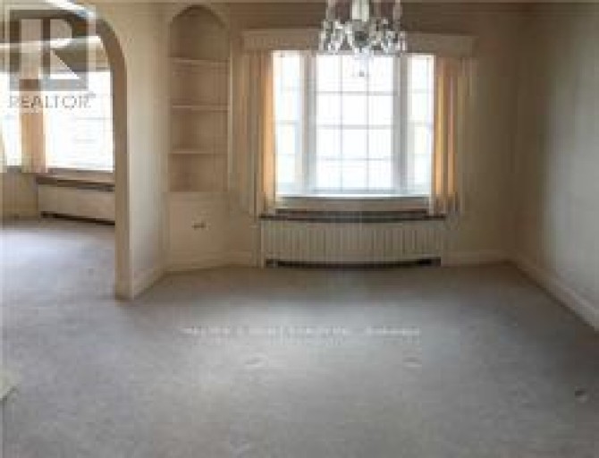 389 LAWRENCE AVENUE W, Toronto (Bedford Park-Nortown), Ontario, M5M1B9