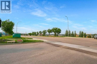 106, 10 Shawnee Hill SW Calgary Alberta photo 26