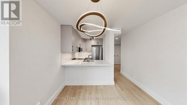220 - 92 KING STREET E Toronto (Church-Yonge Corridor) Ontario photo 3