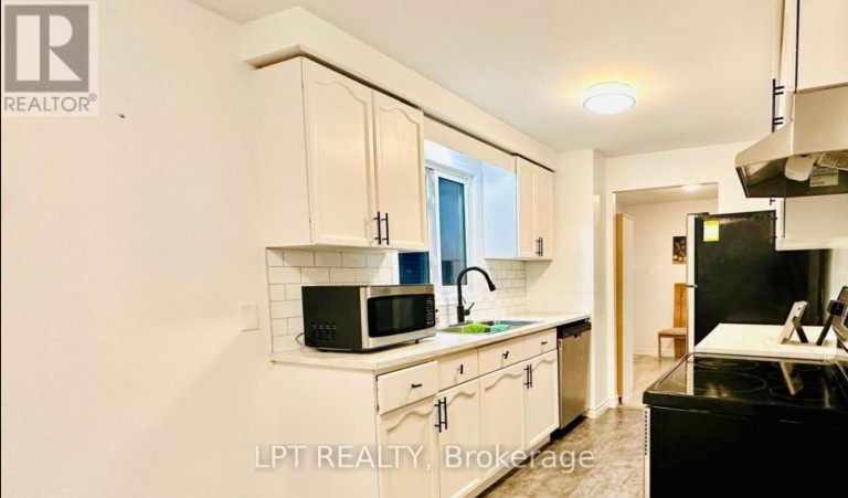 224 A PORTSMOUTH GATE, Waterloo, Ontario, N2T2H9