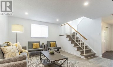 224 A PORTSMOUTH GATE Waterloo Ontario photo 2