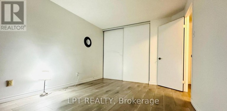 224 A PORTSMOUTH GATE, Waterloo, Ontario, N2T2H9
