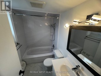 202 - 130 NEPTUNE DRIVE Toronto (Englemount-Lawrence) Ontario photo 15