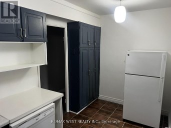 202 - 130 NEPTUNE DRIVE Toronto (Englemount-Lawrence) Ontario photo 7