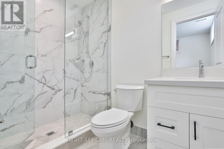2 - 39 FIFTEENTH STREET, Toronto (New Toronto), Ontario, M8V3J3