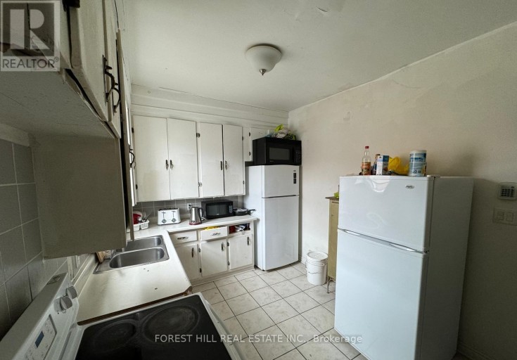 ROOM 1 SECOND FLOOR - 745 BARTON STREET E, Hamilton (Stipley), Ontario, L8L3A9