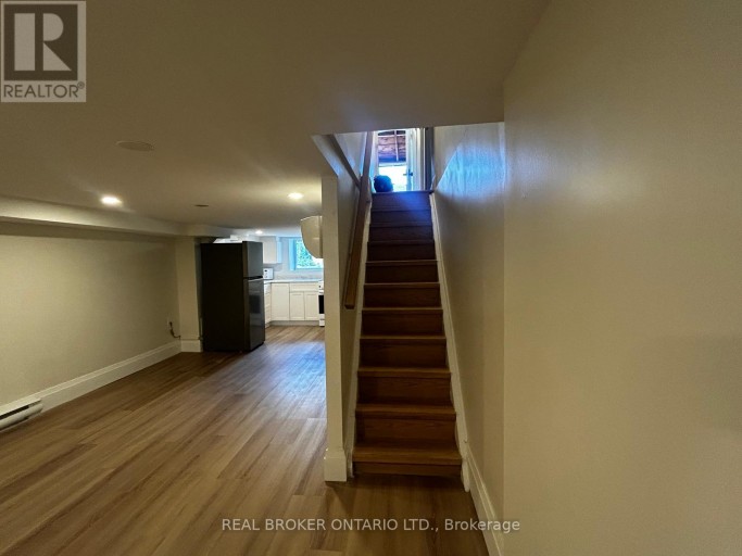 3 - 659 VAUGHAN ROAD, Toronto (Oakwood Village), Ontario, M6E2Y4