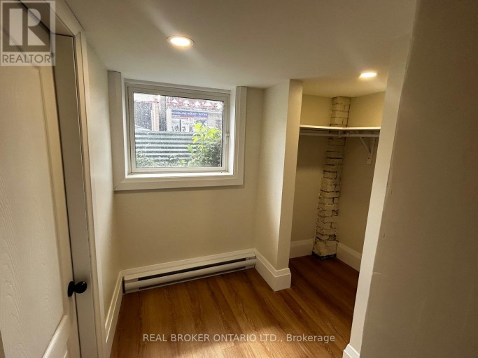 3 - 659 VAUGHAN ROAD, Toronto (Oakwood Village), Ontario, M6E2Y4