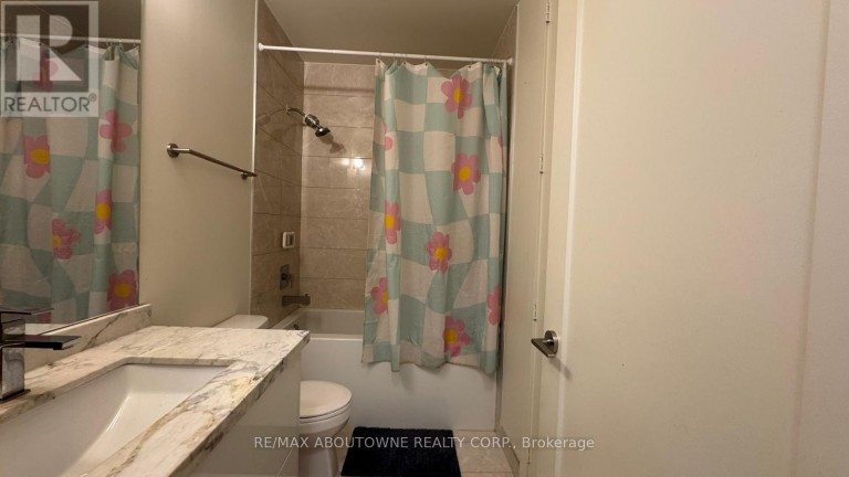 207 - 330 RICHMOND STREET W, Toronto (Waterfront Communities), Ontario, M5V0M4