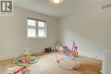90 MARGARET Avenue N Unit# A Waterloo Ontario photo 30