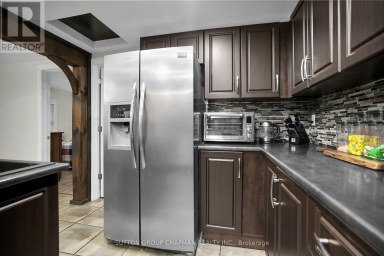 15 ARTHUR STREET Lambton Shores Ontario photo 8