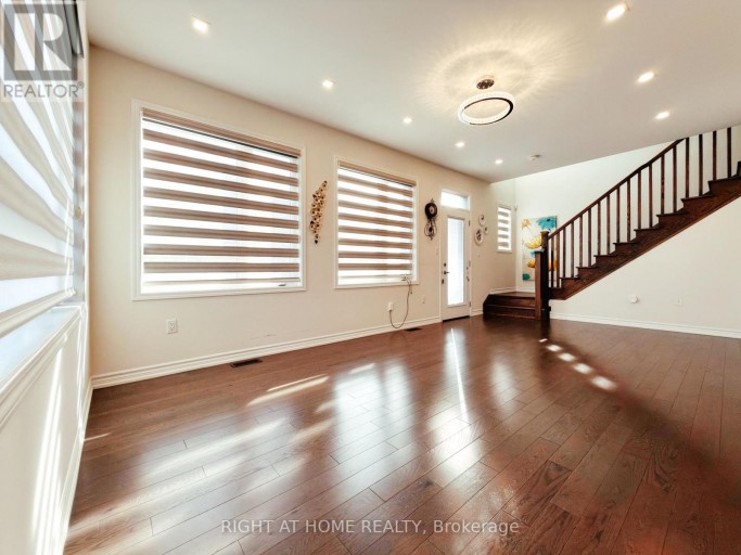 30 BOOTHILL DRIVE, Brampton (Northwest Brampton), Ontario, L7A5E4