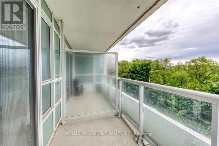 309 - 10 WILBY CRESCENT, Toronto (Weston), Ontario, M9N1E6