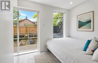 2 - 415 DUNDAS STREET E Toronto (Moss Park) Ontario photo 5