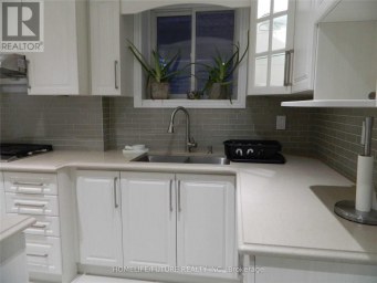 BSMT - 147 GLAD PARK AVENUE Whitchurch-Stouffville (Stouffville) Ontario photo 6