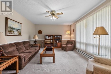 7 MARTIN STREET Laurentian Hills Ontario photo 10