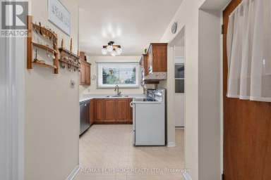 7 MARTIN STREET Laurentian Hills Ontario photo 17