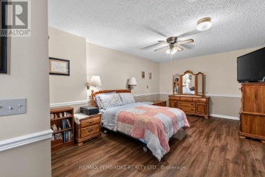 7 MARTIN STREET Laurentian Hills Ontario photo 25
