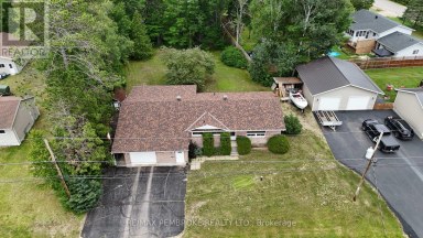 7 MARTIN STREET Laurentian Hills Ontario photo 42