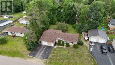7 MARTIN STREET Laurentian Hills Ontario photo 6