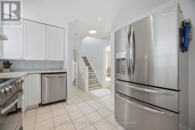 18 VANBRUGH AVENUE Toronto (Birchcliffe-Cliffside) Ontario photo 4