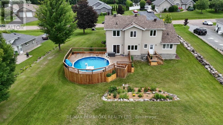 9 HERON DRIVE, Laurentian Valley, Ontario, K8A8N8