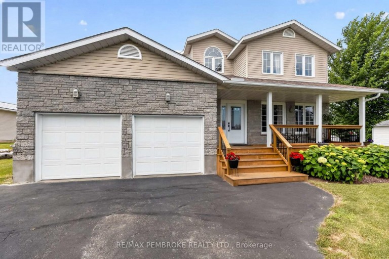 9 HERON DRIVE, Laurentian Valley, Ontario, K8A8N8