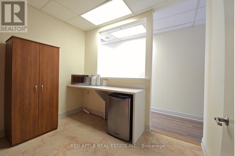 15 - 3045 SOUTHCREEK ROAD, Mississauga (Dixie), Ontario, L4X2E9