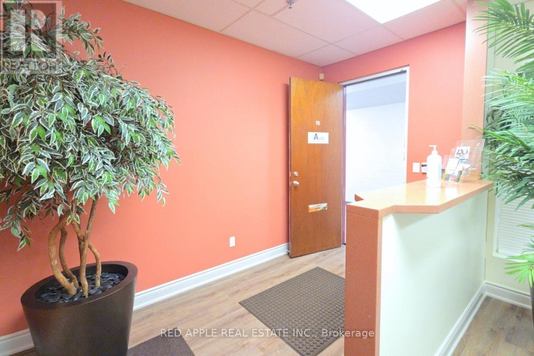 15 - 3045 SOUTHCREEK ROAD, Mississauga (Dixie), Ontario, L4X2E9