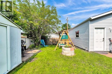 215 ERIN WOODS Drive SE Calgary Alberta photo 27