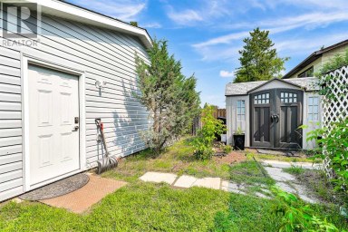 215 ERIN WOODS Drive SE Calgary Alberta photo 29