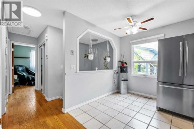 215 ERIN WOODS Drive SE Calgary Alberta photo 6