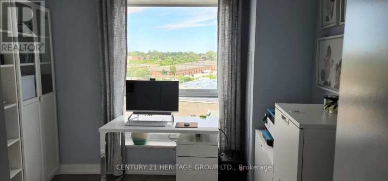 525 - 135 VILLAGE GREEN SQUARE, Toronto (Agincourt South-Malvern West), Ontario, M1S0G4