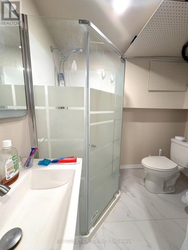 238 THE WEST MALL, Toronto (Markland Wood), Ontario, M9C1C5