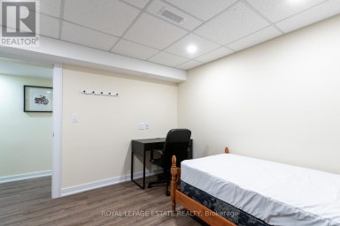 5 BARLOW ROAD Toronto (Woburn) Ontario photo 15