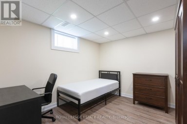 5 BARLOW ROAD Toronto (Woburn) Ontario photo 17