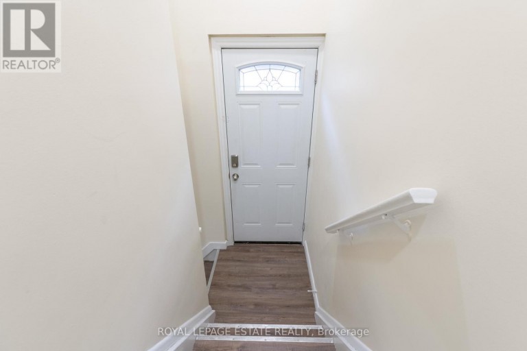 5 BARLOW ROAD, Toronto (Woburn), Ontario, M1G2B3