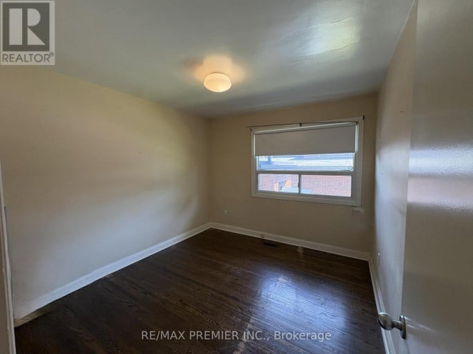 2979 WESTON ROAD, Toronto (Humberlea-Pelmo Park), Ontario, M9M2T1