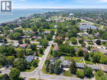 25 LAKEVIEW Avenue Port Dover Ontario photo 7