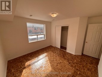 UPPER - 879A WILSON AVENUE Toronto (Downsview-Roding-CFB) Ontario photo 5