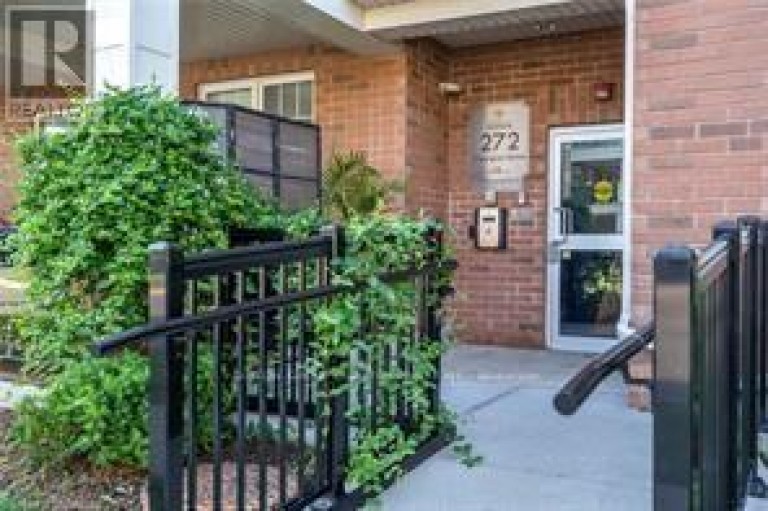 204 - 272 GEORGIAN DRIVE, Oakville (RO River Oaks), Ontario, L6H0K4