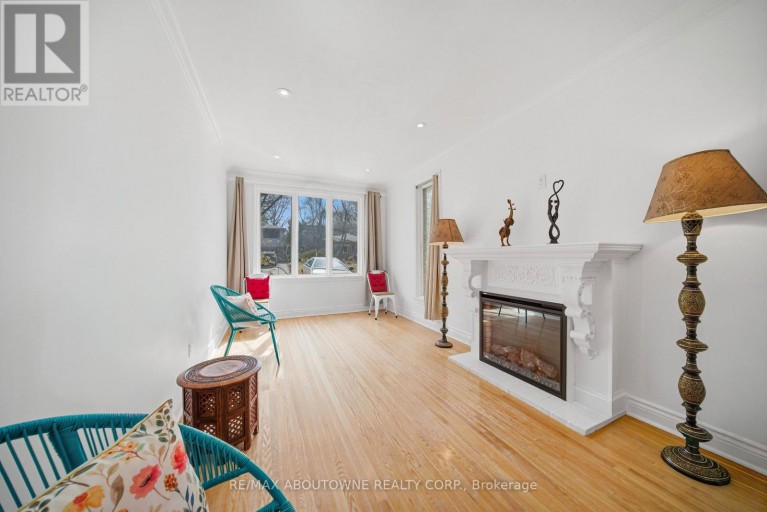 481 ANTHONY DRIVE, Oakville (OO Old Oakville), Ontario, L6J2K6