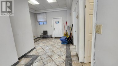 MAIN - 1155 DUNDAS STREET W Toronto (Trinity-Bellwoods) Ontario photo 7